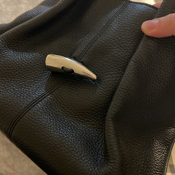 Vintage Like NEW Burberry handbag, Excellent barely used condition. Early 2000s. - Picture 9 of 12